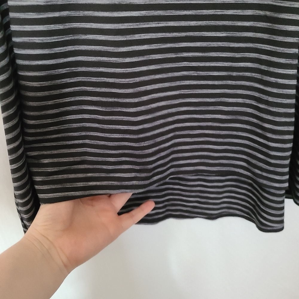 Athleta Cropped Striped Workout Tank Size XSmall - Picture 4 of 9